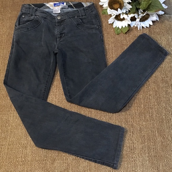 burberry black label jeans